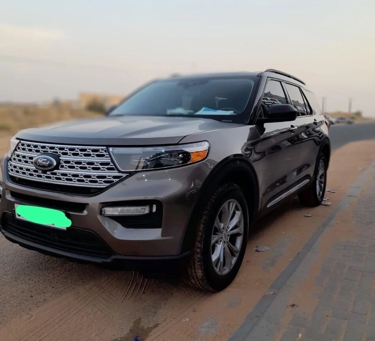 فورد إكسبلورر XLT ( 4WD)