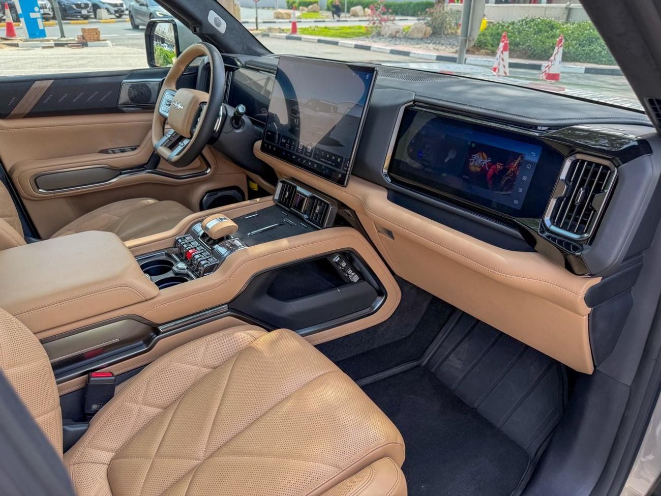 BYD Leopard 8 Smart and Brave Flagship Edition (7 Seats) 2024 BYD Leopard 8 Flagship | 2.0L Hybrid (Plug-In) | 939