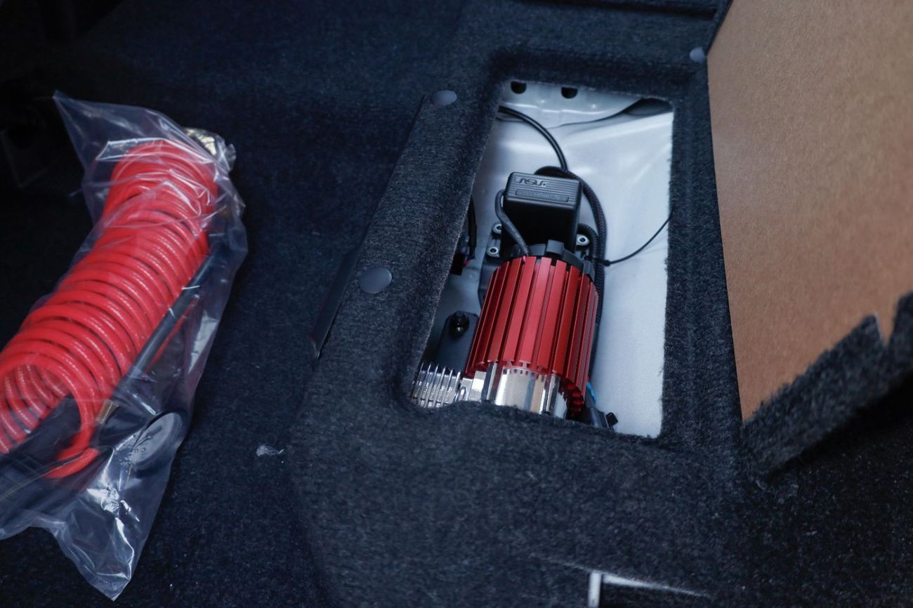 Toyota Hilux TOYOTA HILUX 2.7L PETROL 4WD DOUBLE CAB GLXS-V AUTO