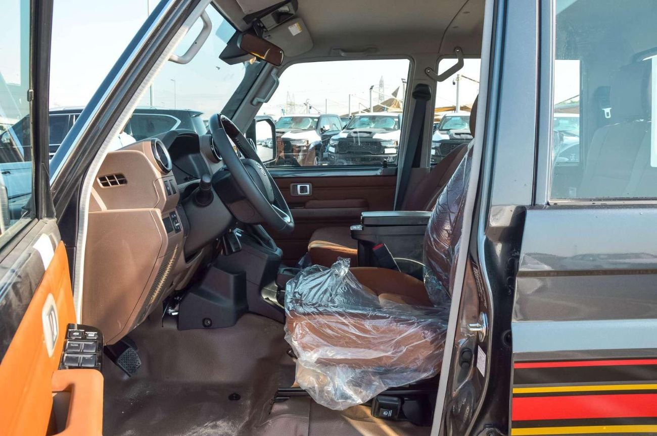 Toyota Land Cruiser Pick Up TOYOTA LAND CRUISER 79 4.0L V6 AT 4WD DC PICKUP 2025