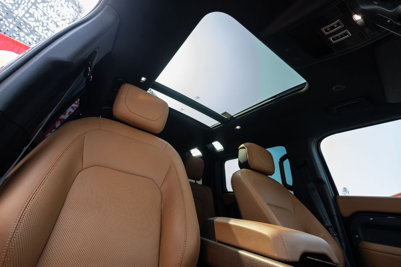 Land Rover Defender P400 90 HSE 3.0L (5 Seater)