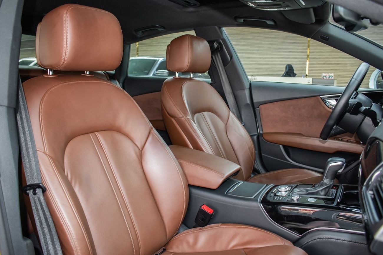 أودي A7 S-Line 3.0L (5 Seater)