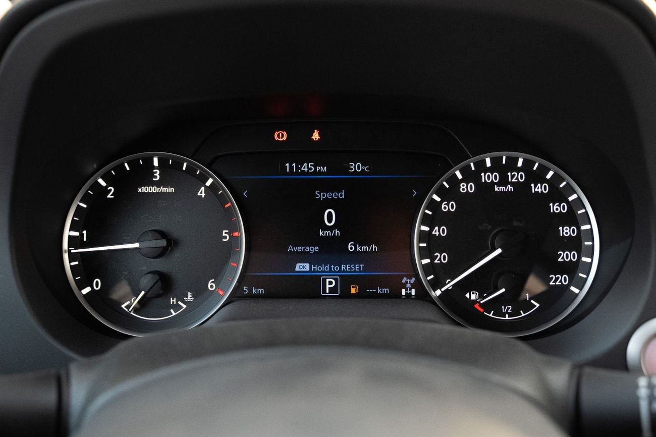 Nissan Navara PRO-4X Off-Road | 2.5L Diesel 4WD A/T (Only For Export)