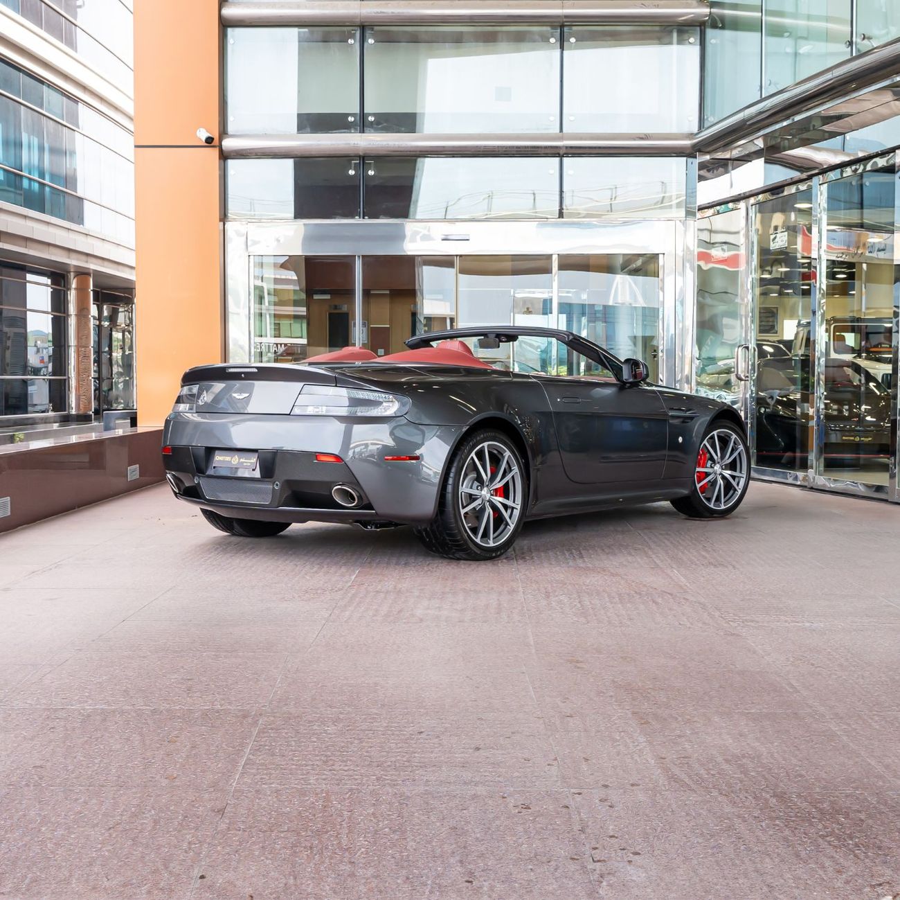 Aston Martin Vantage 2016 Aston Martin Vantage V8 S ( CONVERTIBLE ) DONE ONLY 500KM