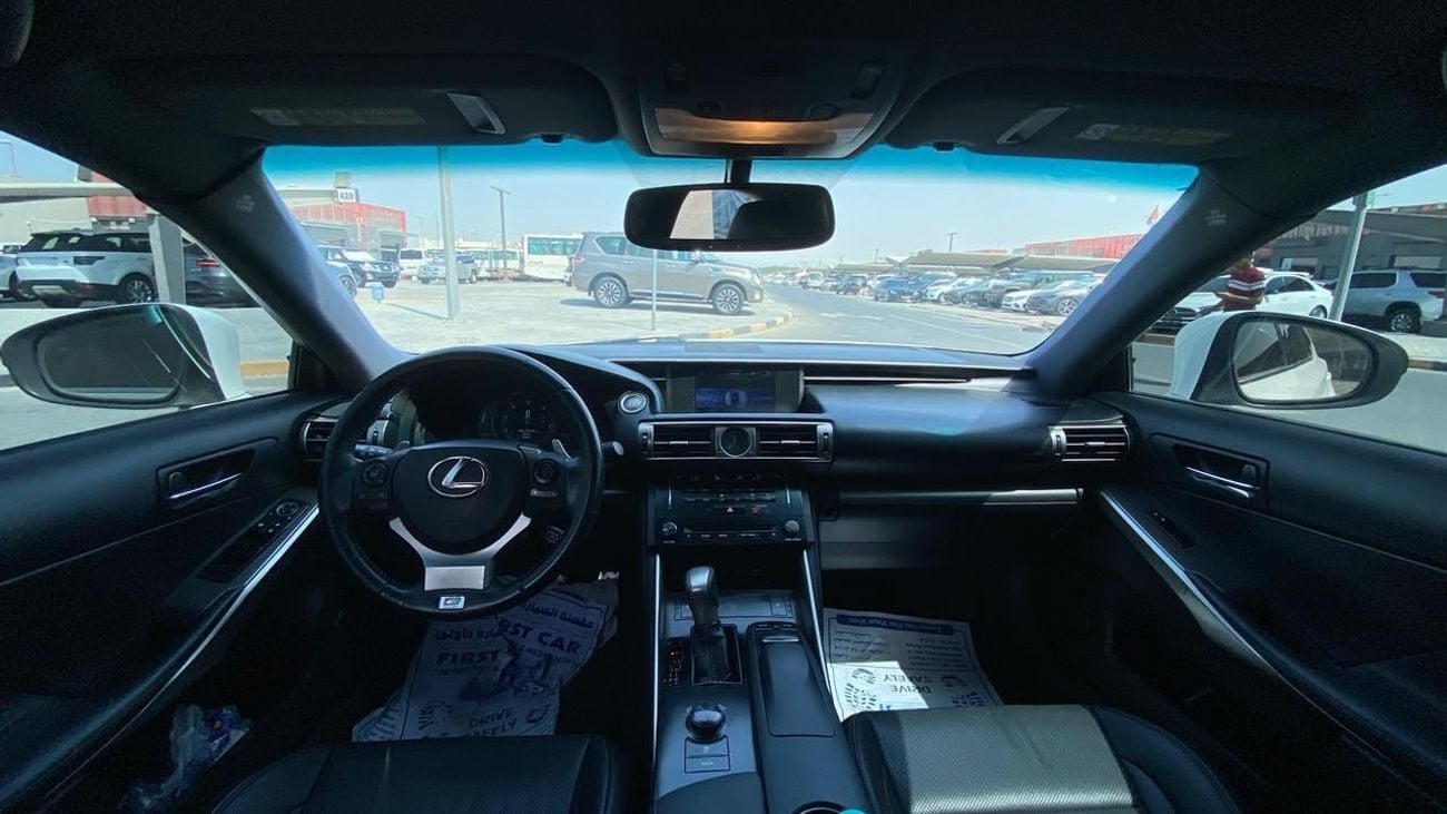 لكزس IS 250 F Sport 2.5L