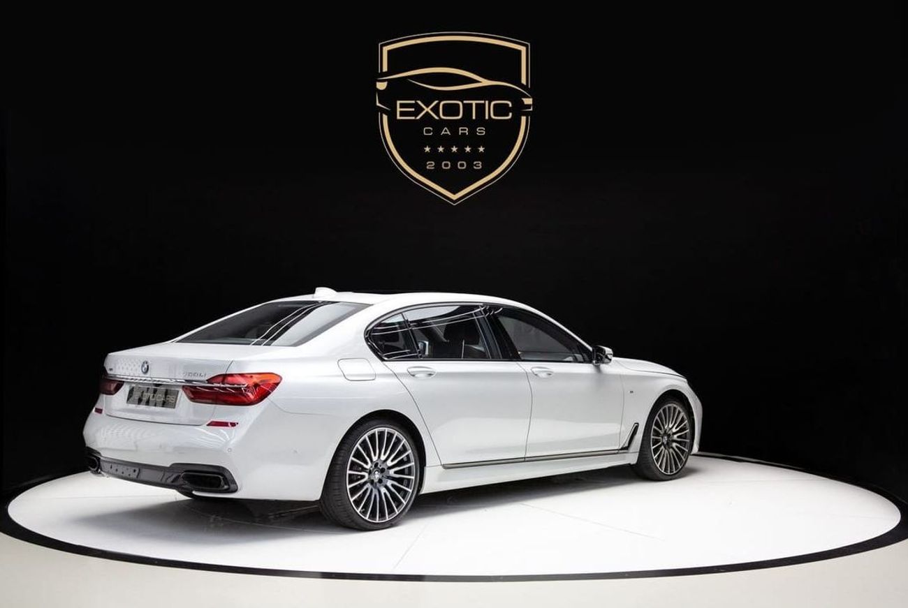 BMW 750Li Luxury 4.4L (443 HP)