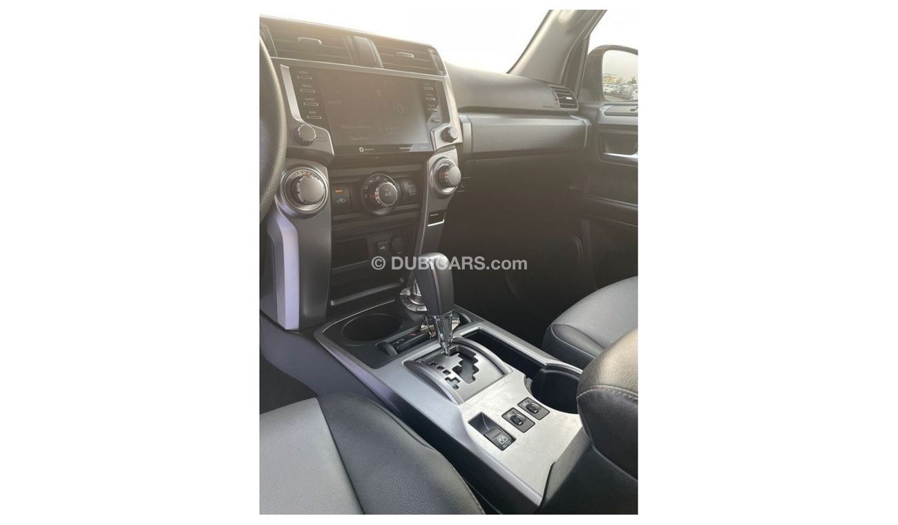 Toyota 4Runner 2021 Toyota 4Runner SR5 Premium 4x4 - 4.0L V6 / -