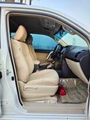 تويوتا برادو GXR V6/ SUNROOF/ ORG KMS/ ORG PAINT/ LEATHER SEATS/ 2198 MONTHLY/ LOT# 32638