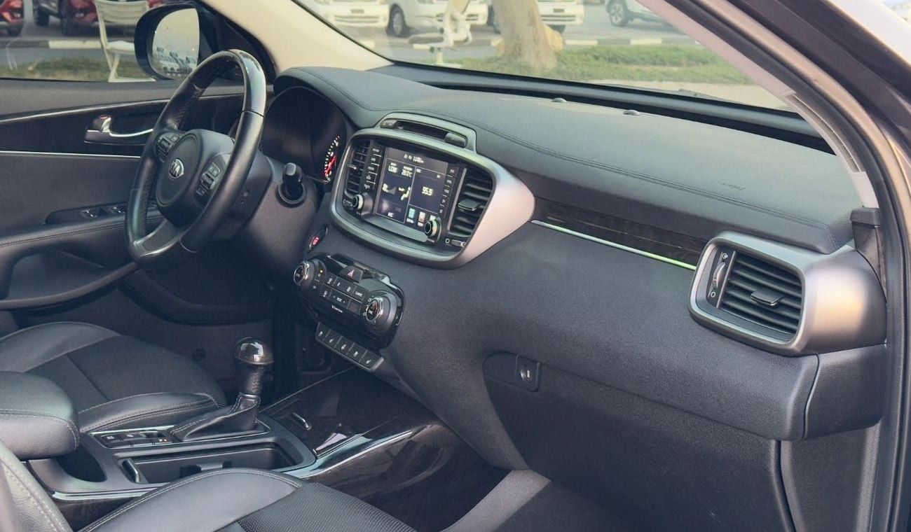 Kia Sorento PREMIUM CONDITION | LHD | 2.0L DIESEL ENGINE | 2015 | ELECTRIC AND MEMORY SEAT