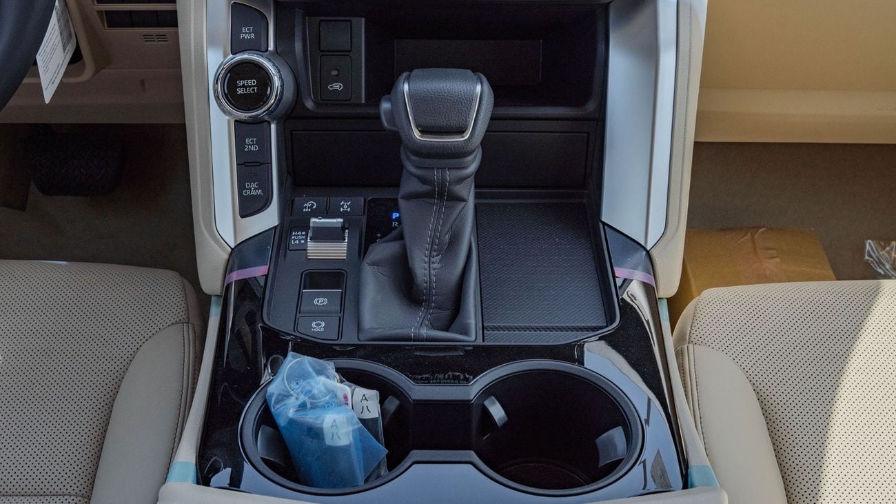 Toyota Land Cruiser 2026 Toyota Land Cruiser 300 GXR 4.0L AT Petrol 4WD (White-Beige)