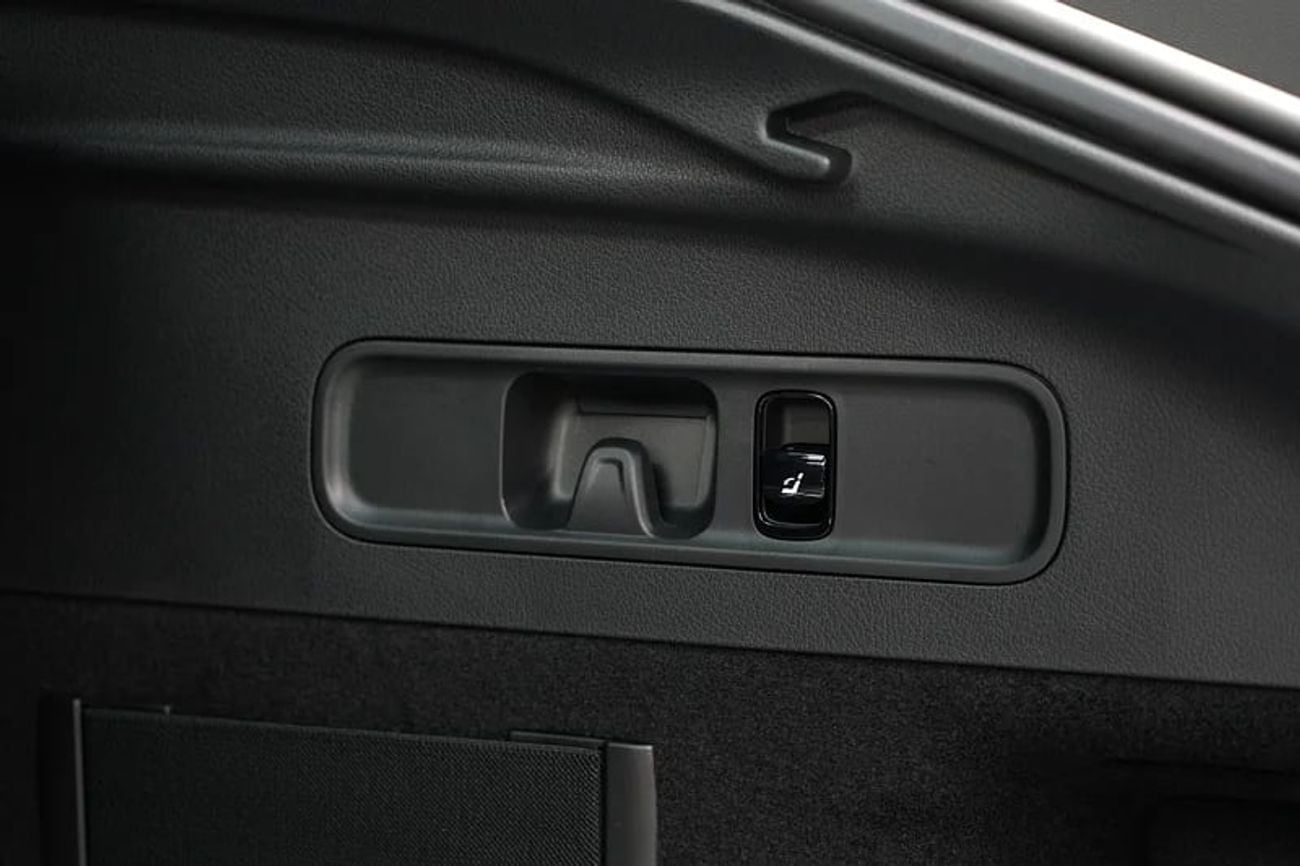 Mercedes-Benz GLC Coupe 200 Arrival | GLC 200 Coupe | GCC km | Agency Warranty | AMG Package