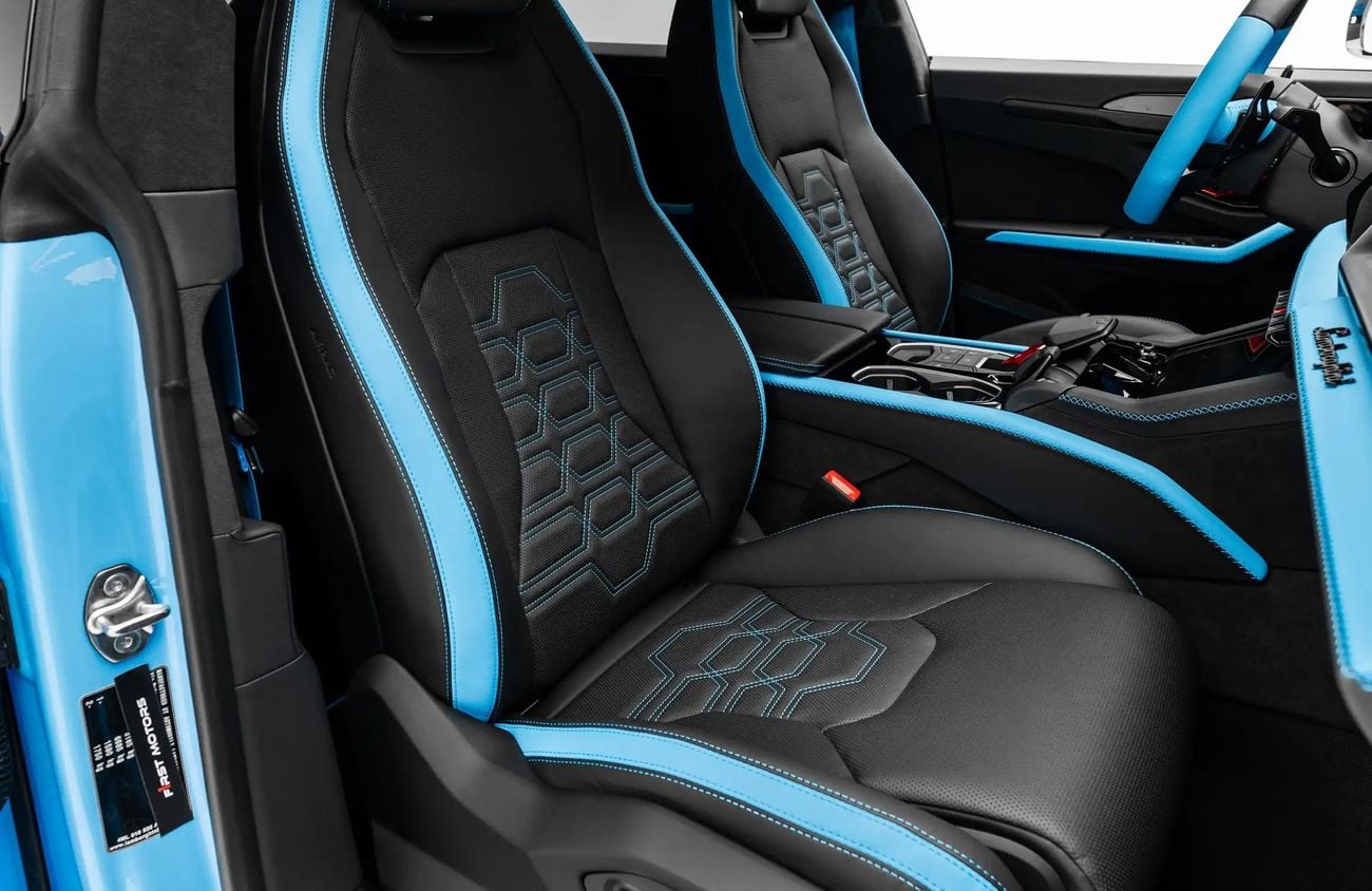 لامبورغيني اوروس 4.0L V-8 Twin-Turbocharged Engine + eMotor