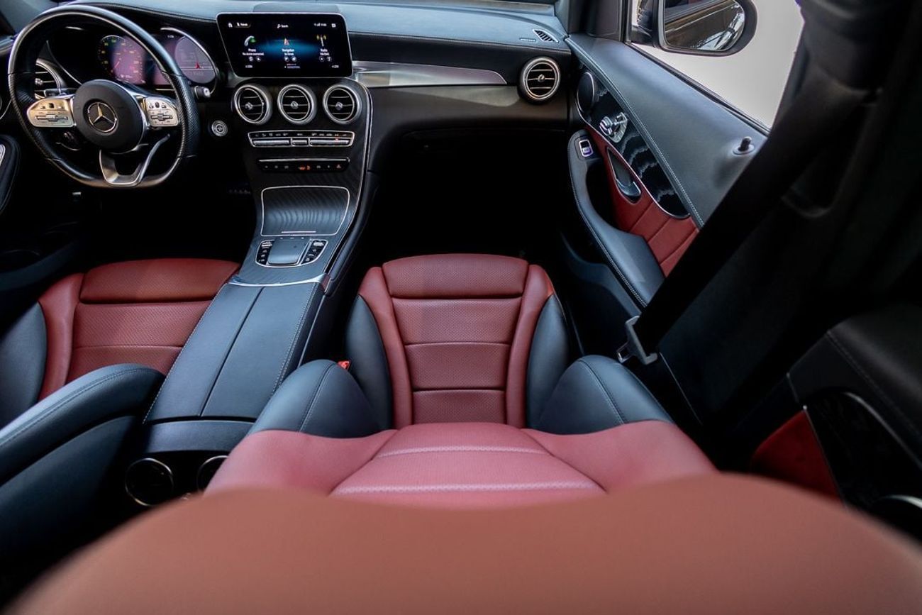 مرسيدس بنز GLC 300 4Matic