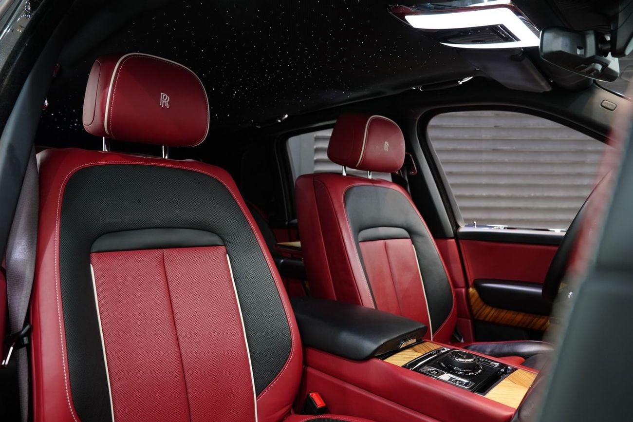 Rolls Royce Cullinan STD (6.8L · 12 Cyl · Automatic · Petrol · SUV/Crossover · All Wheel Drive · 5 Seats · 5 Door) Rear Entertainment Screens, Bespoke Audio, Starlight, Dealer Warranty!!