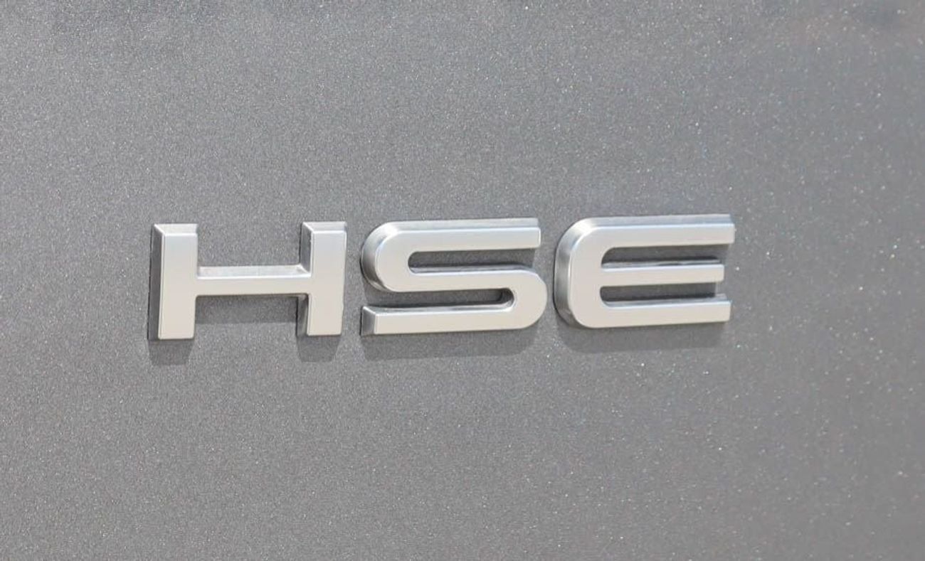 Land Rover Range Rover HSE 3.0L (375 HP) Range Rover GCC, Original Paint, Accident-Free, Full Service History, AED 3025 /Mo