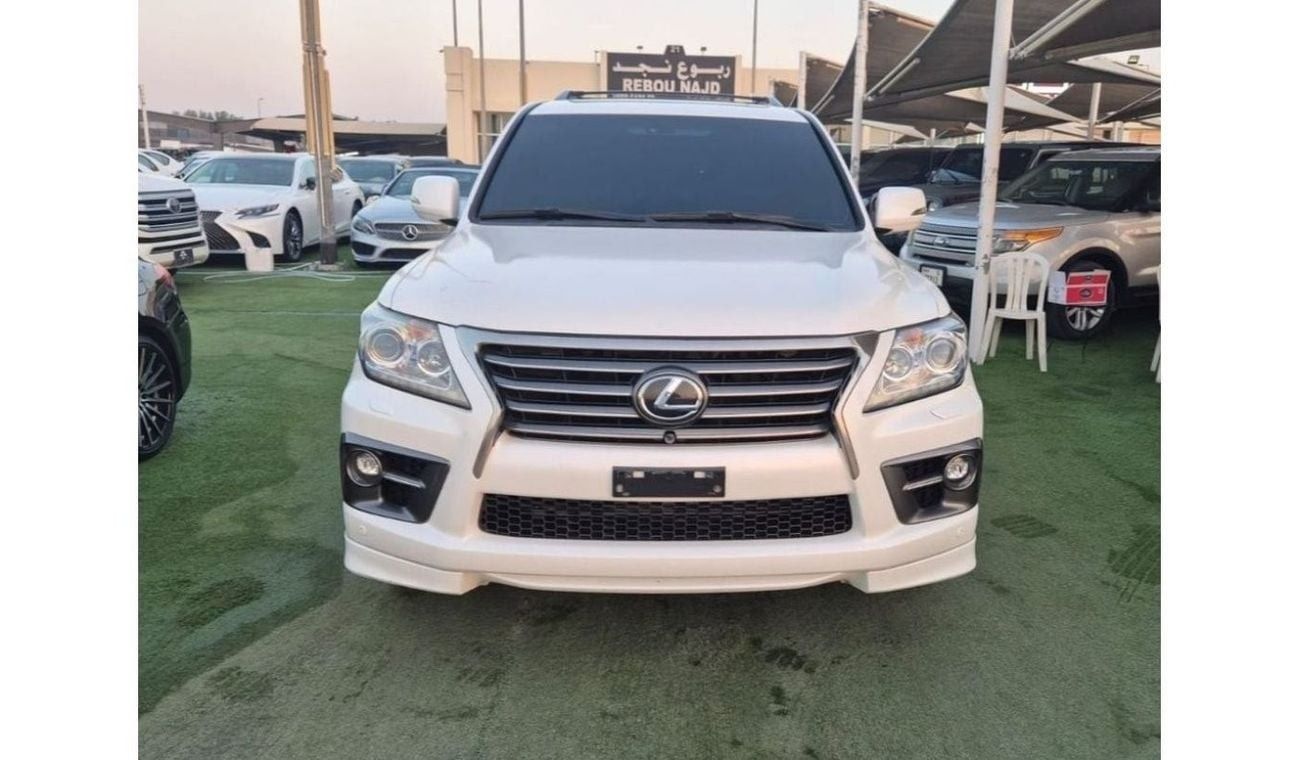 Lexus LX 570 2014 Lexus LX570 Sport Platinum (URJ201), 5dr SUV, 5.7L 8cyl Petrol, Automatic, All Wheel Drive. cle