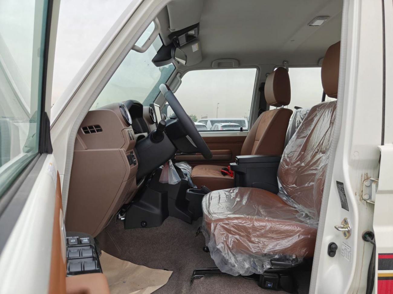 تويوتا لاند كروزر 70 Toyota Land Cruiser 70 2026 TOYOTA LC 76 2.8L DIESEL 4WD GCC SPEC