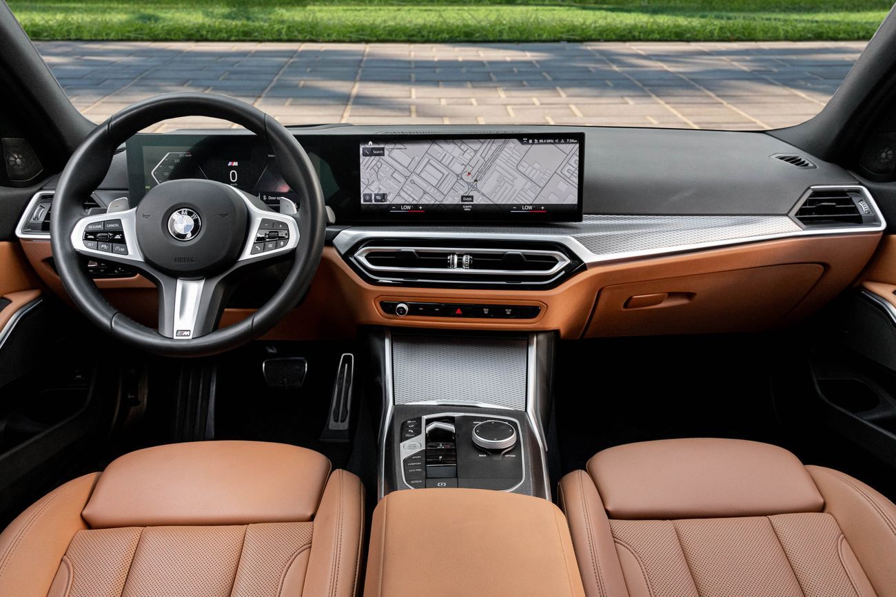 بي أم دبليو 330i 330i M Sport | 3,525 P.M | 0% Downpayment | BMW WARRANTY / SERVICE