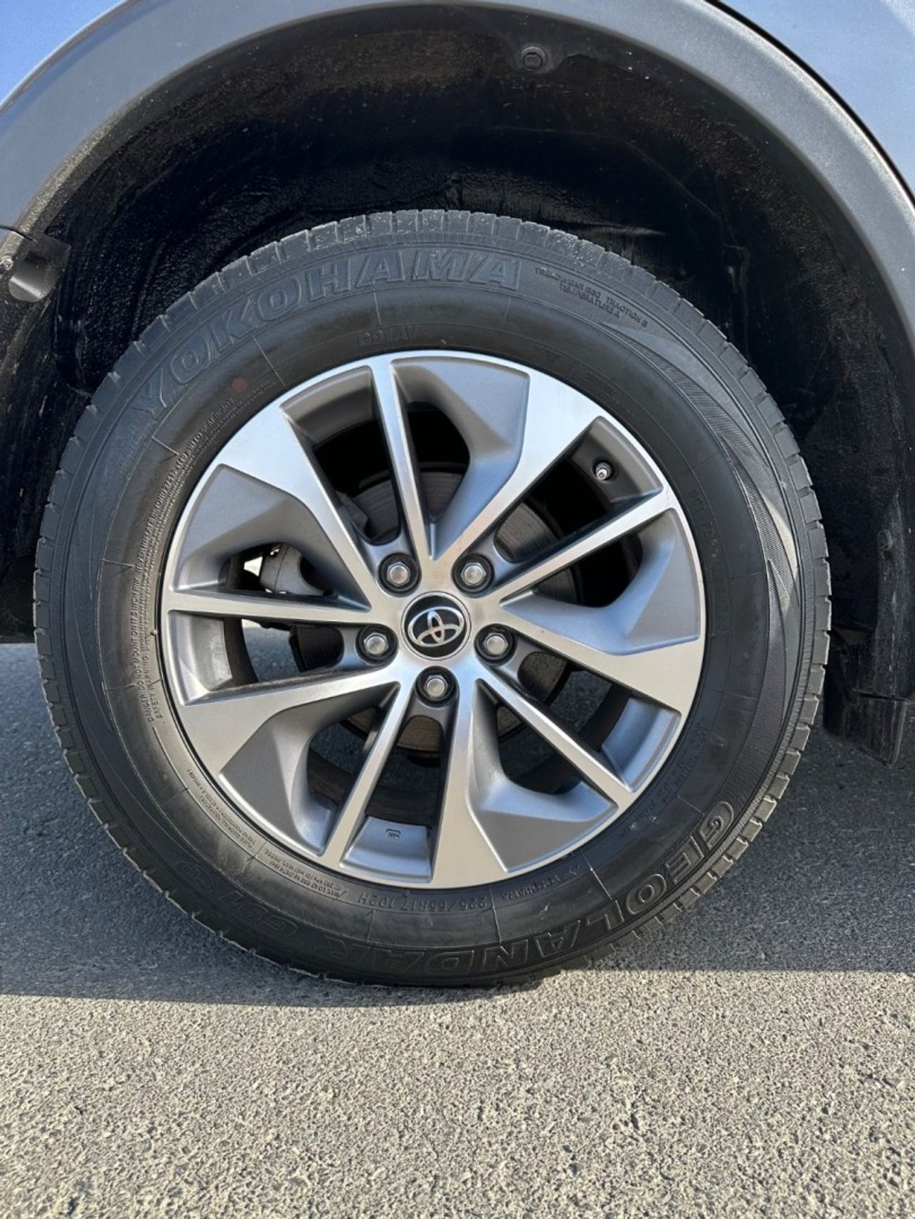 تويوتا راف ٤ XLE 2.5L Hybrid XLE Sunroof, Full Option