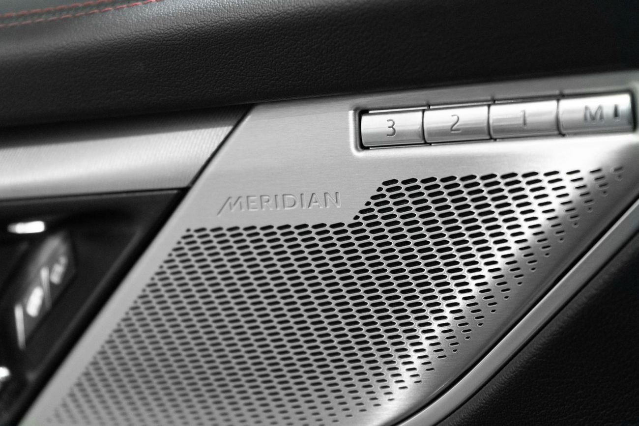 Jaguar F Pace R-Dynamic SE 2021 Jaguar F Pace R-Dynamic / Jaguar Warranty & Full Jaguar Service History