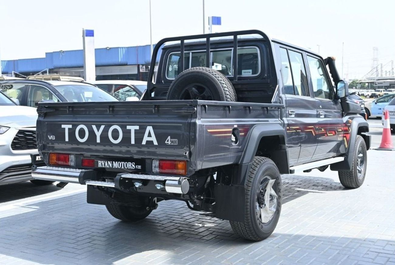 Toyota Land Cruiser Pick Up Toyota Land Cruiser Pickup, 70 series, 4.5L Turbo V8 Diesel, Manual Gear, Double Cabin, Model 2024