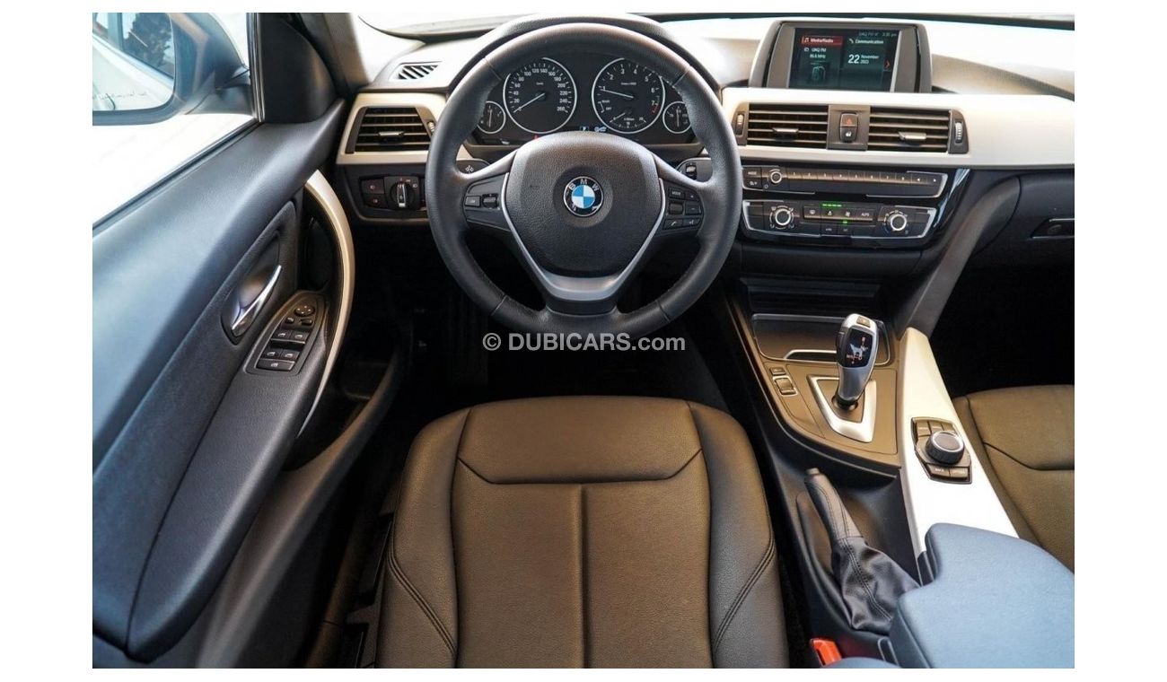 بي أم دبليو 320 Std