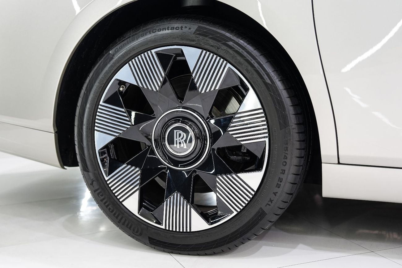 Rolls-Royce Phantom Std 6.8L Series II, Rear Entertainment, Bespoke Audio, Dealer Warranty + Service!!