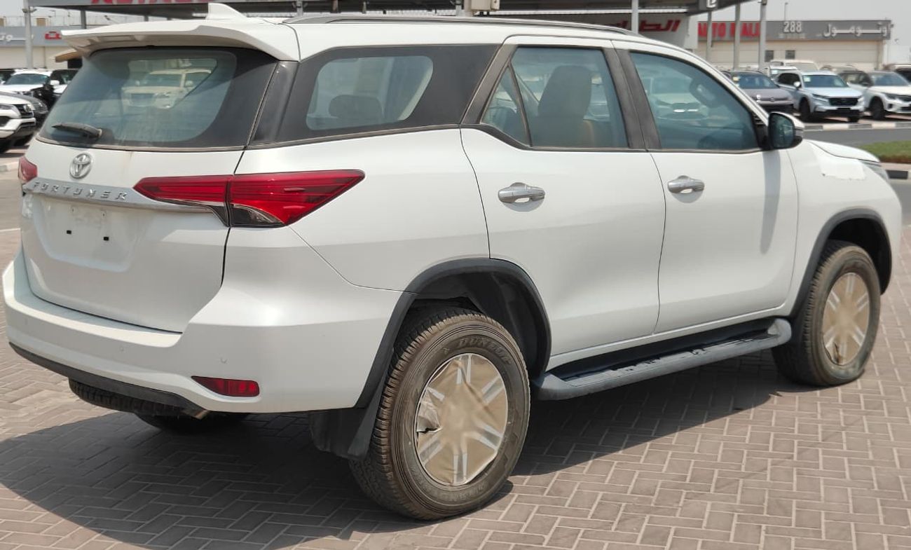 Toyota Fortuner 2024 Toyota Fortuner SR5 High-Option 7-Seater 2.4L 4-Cyl Turbo Diesel A/T 4x4 Export Only