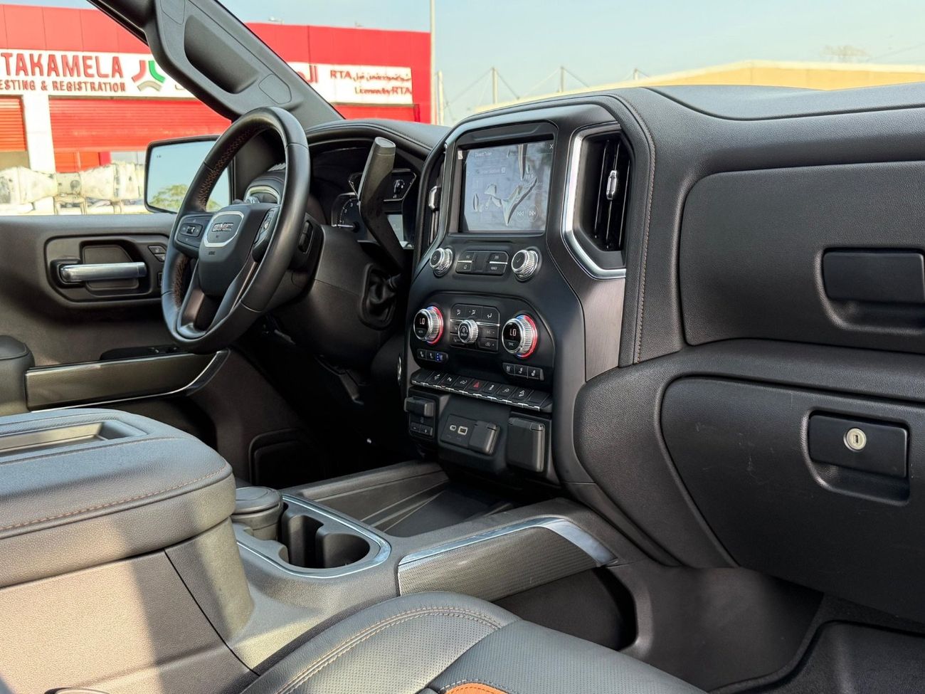 GMC Sierra 5.3L V8 AT4 Regular Cab (AWD)