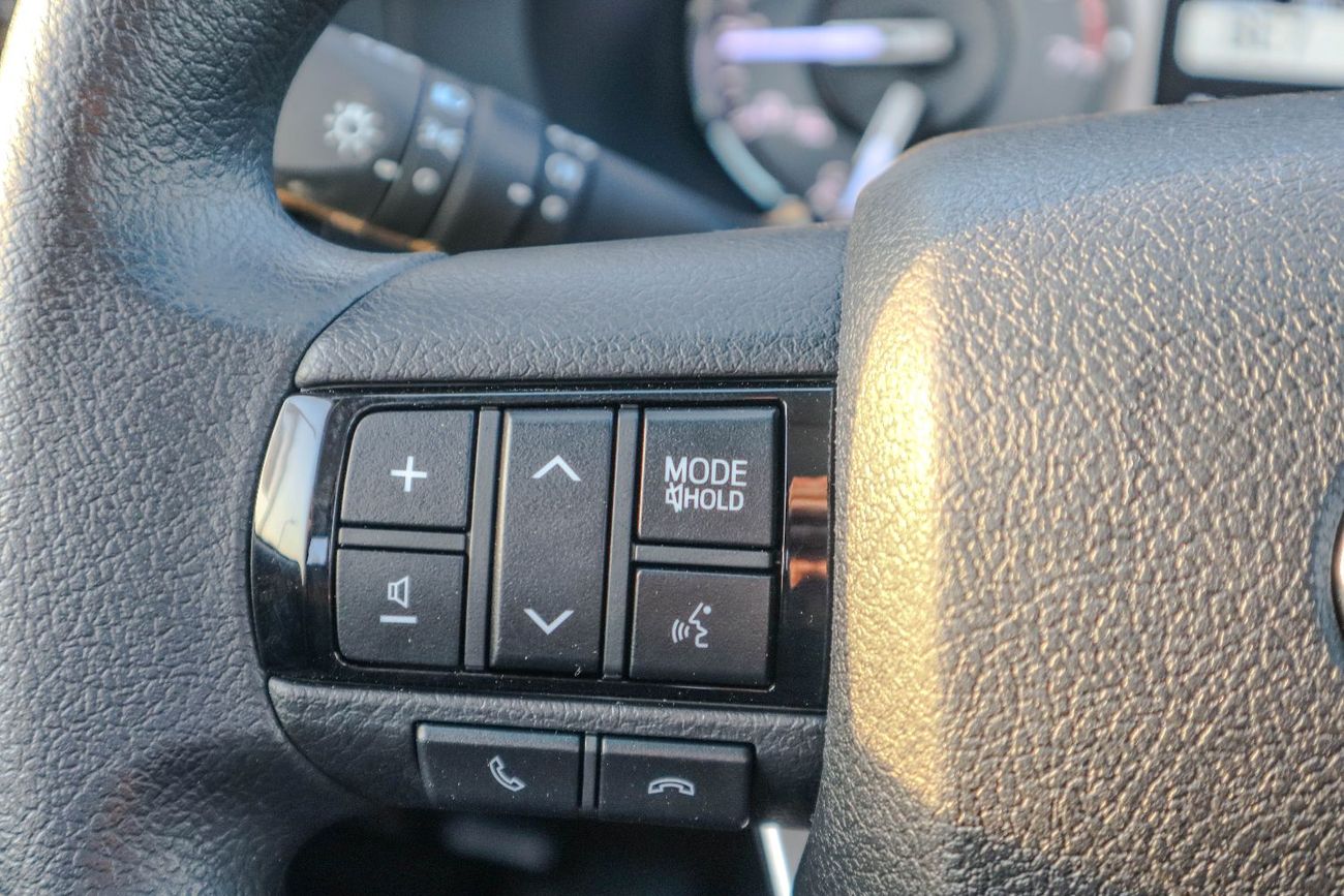 تويوتا هيلوكس GL 2.7L Single Cab Utility