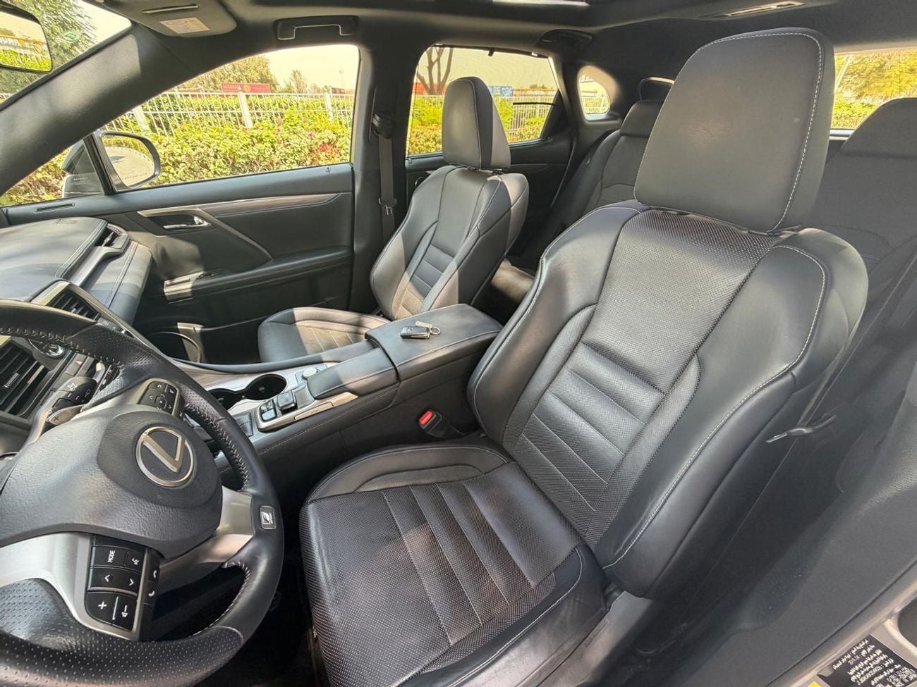 Lexus RX450h F-SPORT Lexus RX 450h F Sport 2019 | GCC Specs | Hybrid Efficiency Full Service History First Owner 2 Keys
