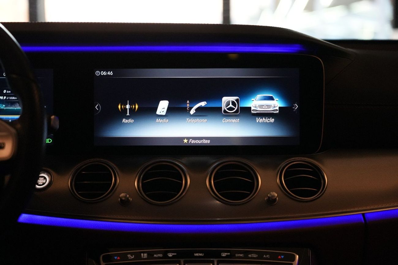 Mercedes-Benz E300 Std Mercedes-Benz E 300 | 2020 GCC 45k km | AMG Package | 360 View | Rear curtains