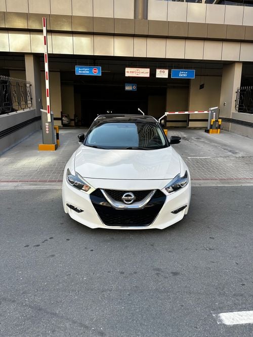 نيسان ماكسيما SL