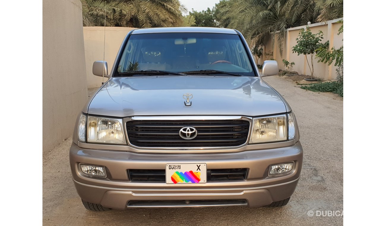 تويوتا لاند كروزر GXR