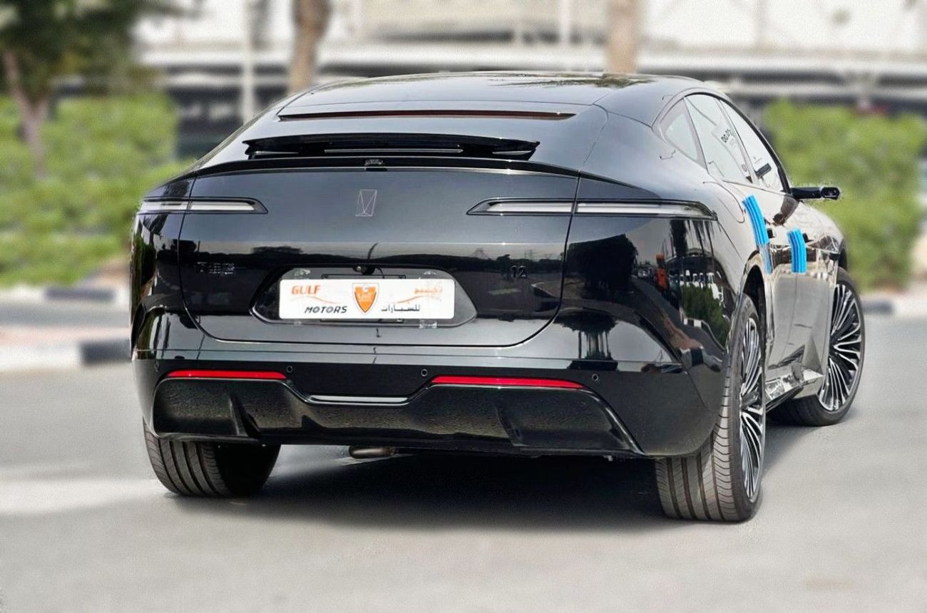 Avatr 12 Ultra  Performance AWD