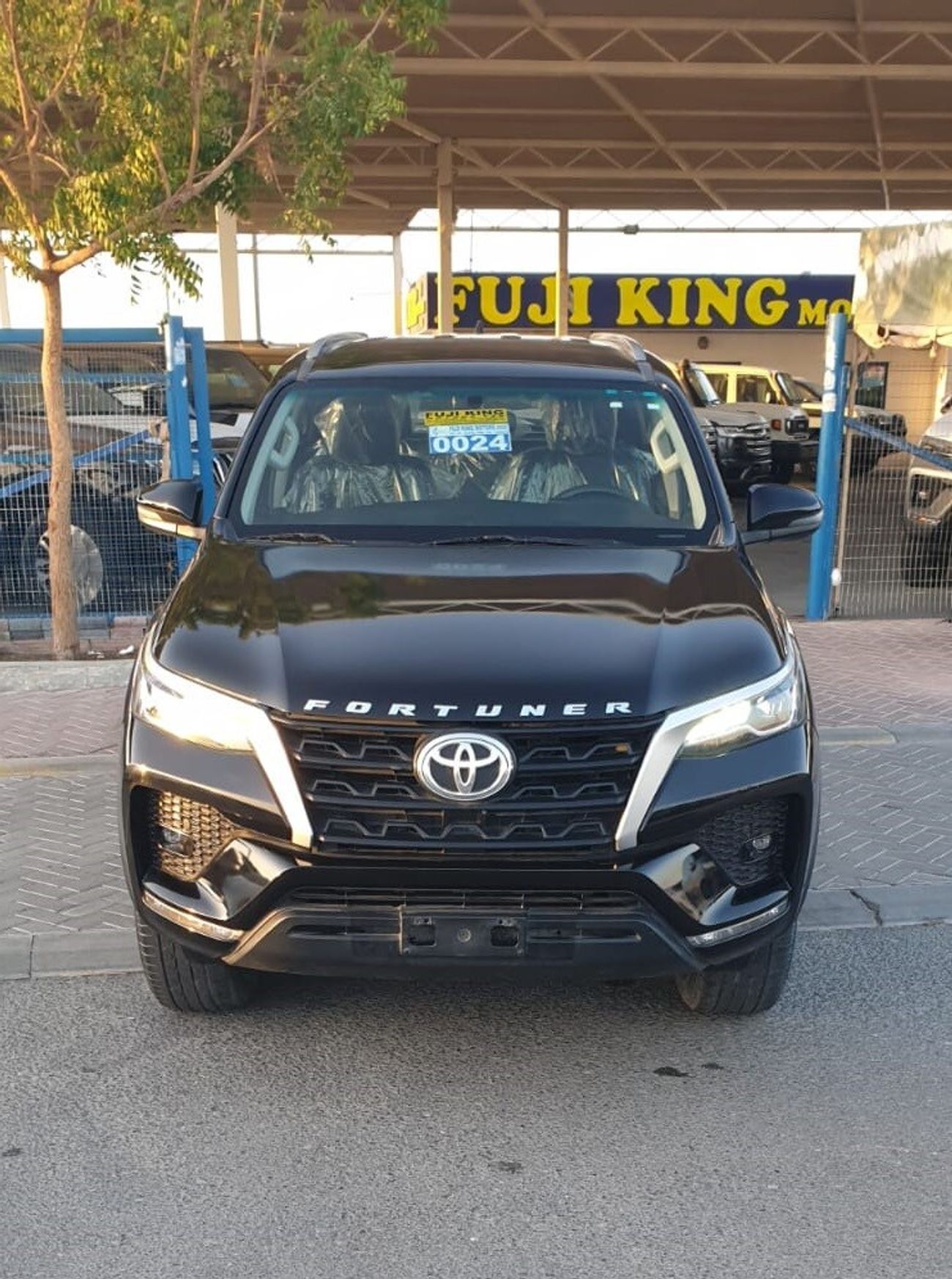 Toyota Fortuner 2.7L 4WD PETROL - USED
