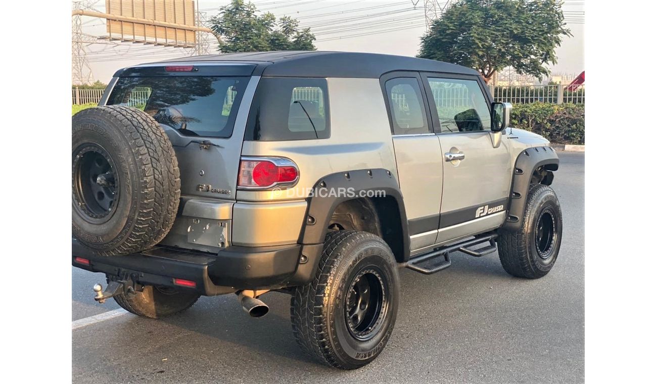 تويوتا إف جي كروزر تويوتا اف جي 2010 فل اوبشن معدل