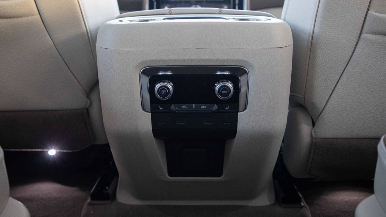 جي أم سي يوكون Denali 6.2L V8 4WD | 2025 | GCC Specs | For Local Registration +10%