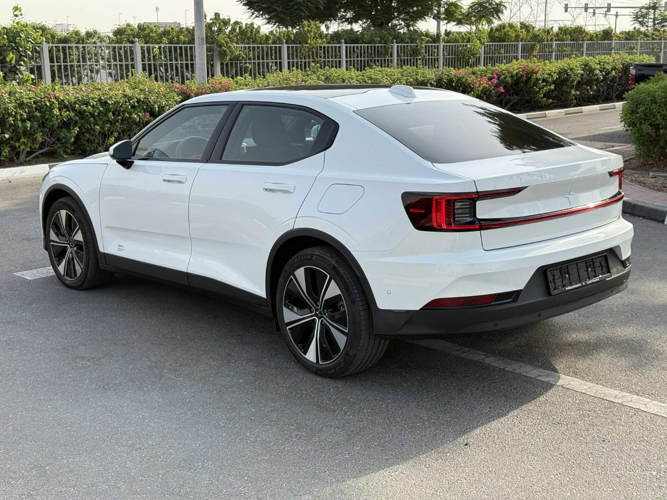 بولستار بوليستار 2 **2024**GCC SPEC UNDER WARRANTY LONG RANGE