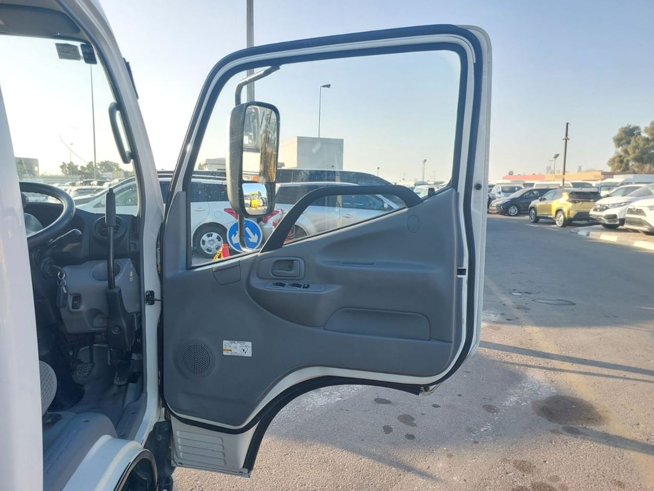 Hino 300 HINO 300 SERIES DUMPER TRUCK RHD 2019 MODEL 4.0 L DIESEL AUTOMATIC(PM04802)