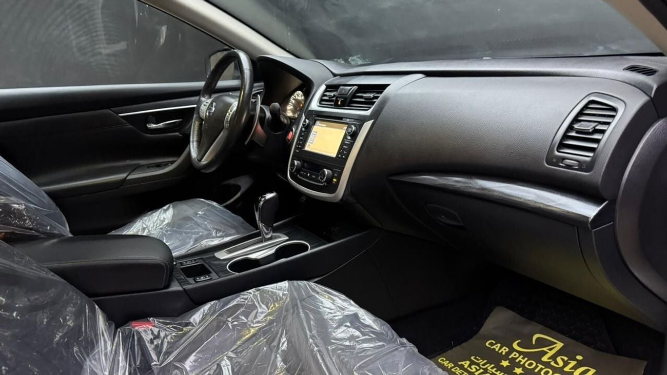 نيسان ألتيما