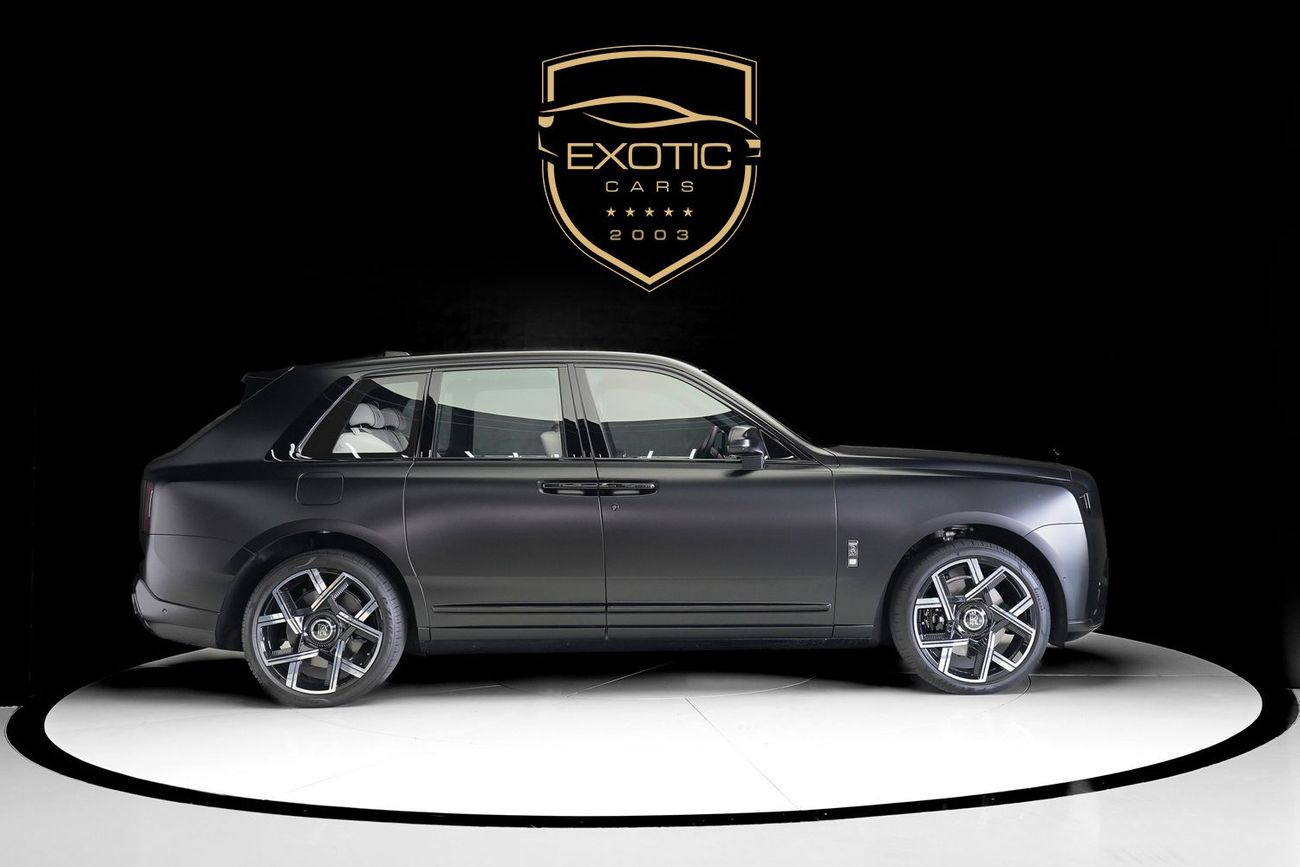 رولز رويس كولينان BLACK BADGE