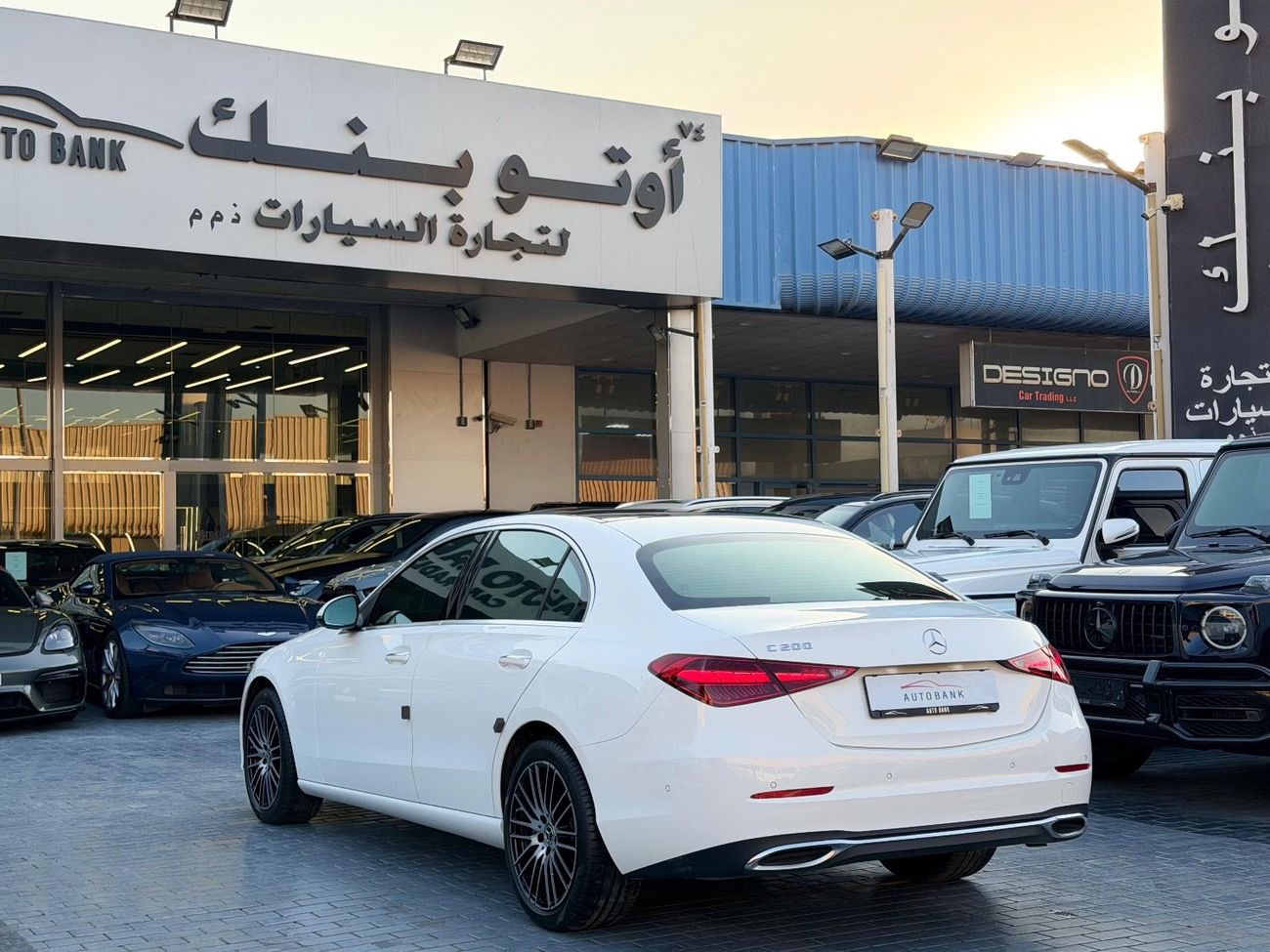مرسيدس بنز C 200 Premium 2.0L