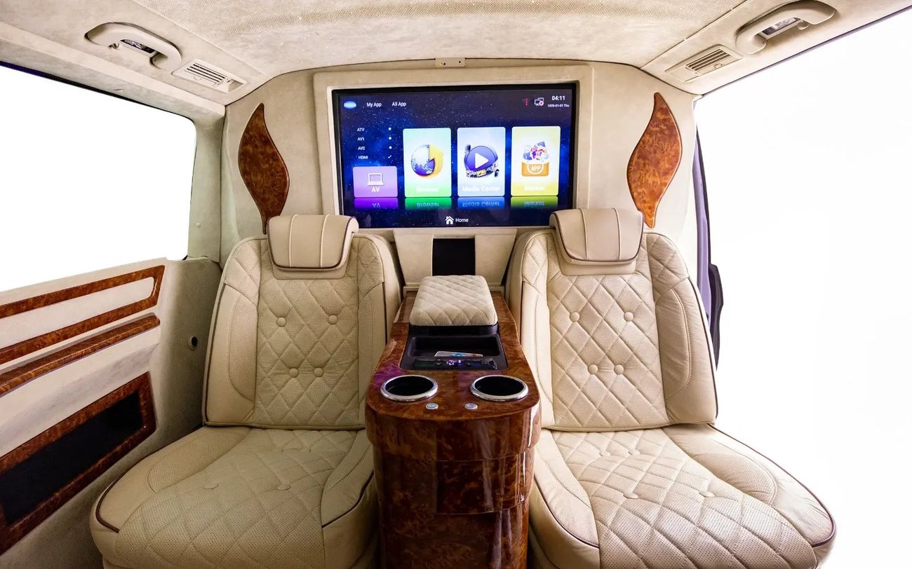 Mercedes-Benz V 250 Maybach - GCC Spec