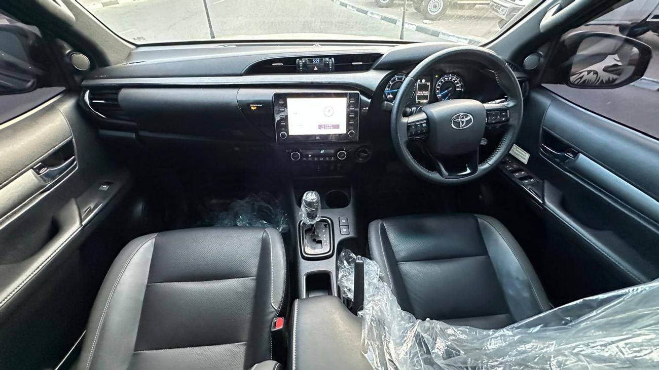 Toyota Hilux ROGUE RIGHT HAND DRIVE DIESEL AUTO