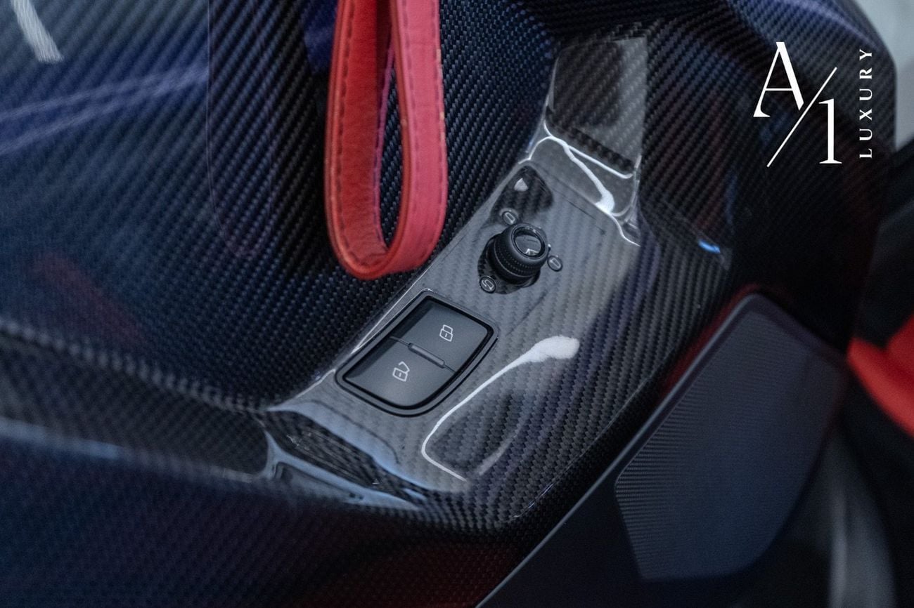 Lamborghini Aventador 2021 Lamborghini SVJ Edition ( 1 di 900 ) Carbon Fibre Package, Excellent Condition, European Specs