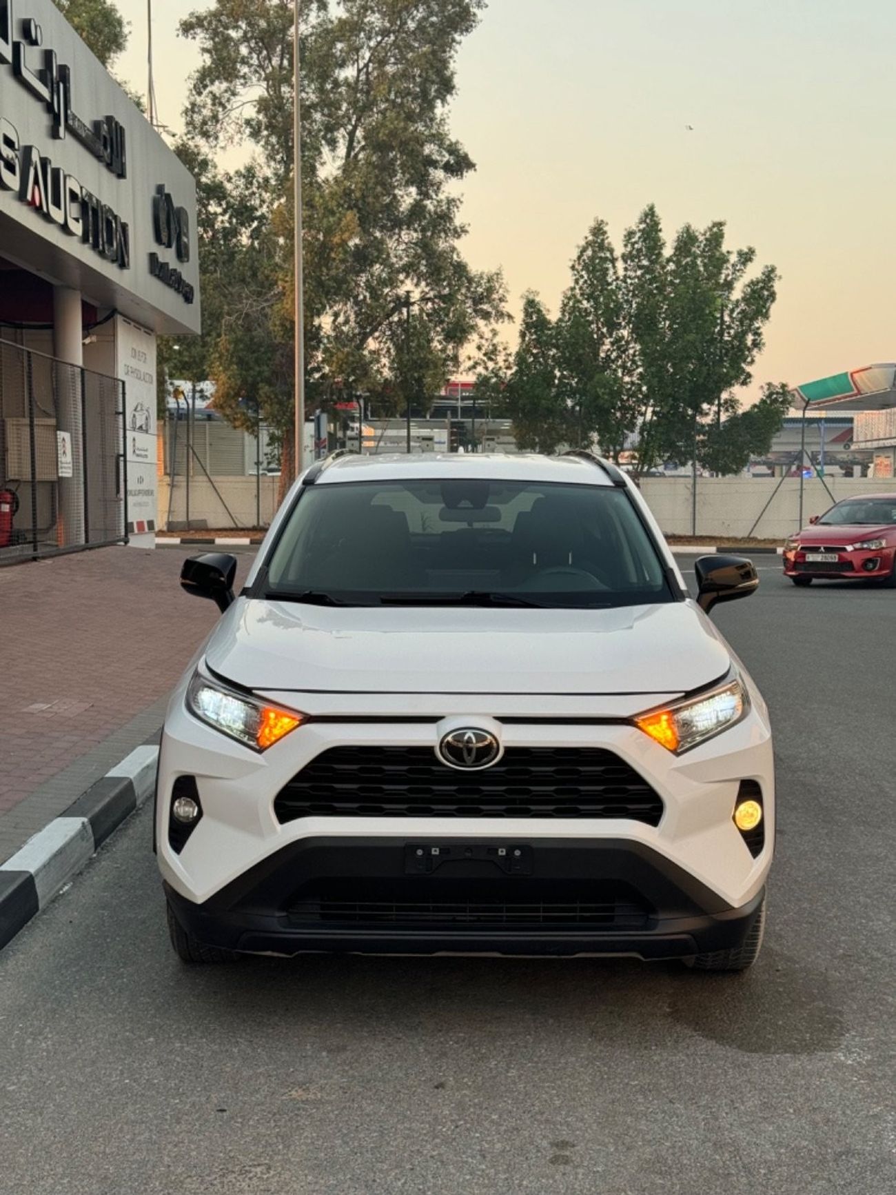 تويوتا راف ٤ 2021 XLE KEYLESS AWD 2.5L USA IMPORTED