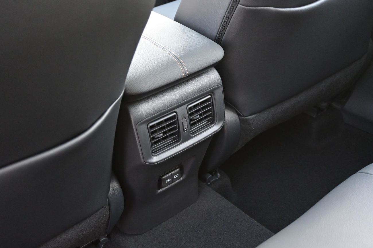 Toyota Wildlander Toyota Wildlander 2.0L Petrol AWD, Model 2025, Color White