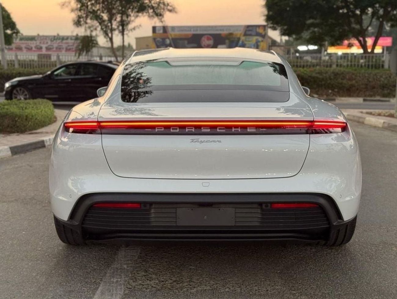 Porsche Taycan STANDARD