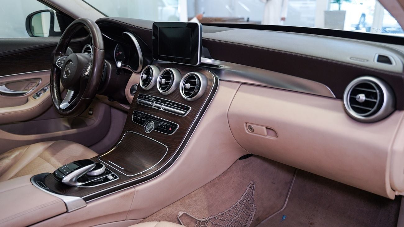 Mercedes Benz C200